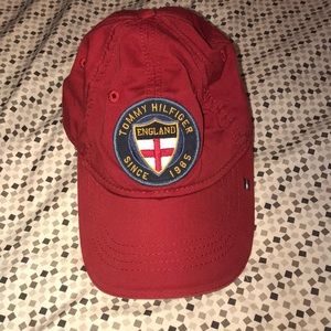 Tommy Hilfiger strap hat